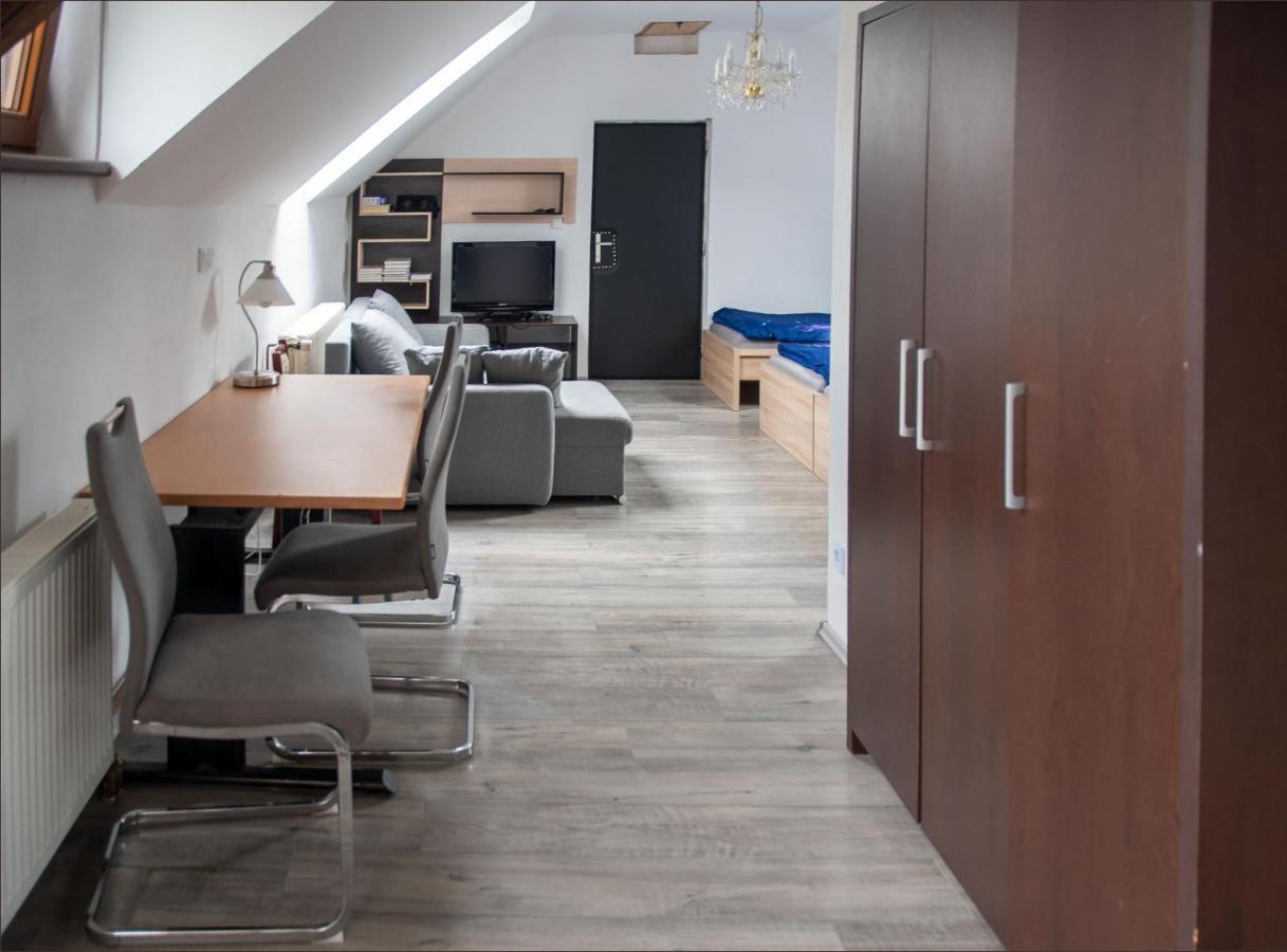 V Sadu Apartment Lysa nad Labem Exterior photo