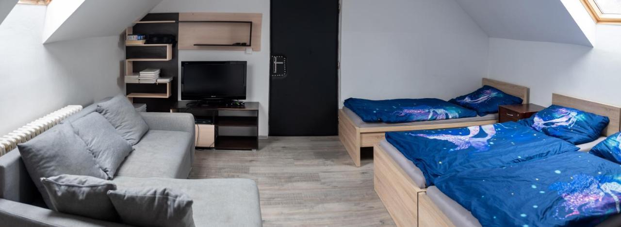 V Sadu Apartment Lysa nad Labem Exterior photo